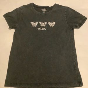 Hollister butterfly tee 🦋